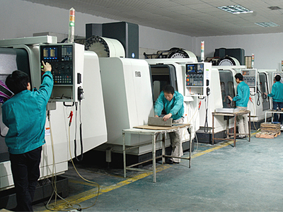 東莞市石排龍泰五金加工店 專注玩具禮品塑膠模具制造，品質與服務的雙重保障